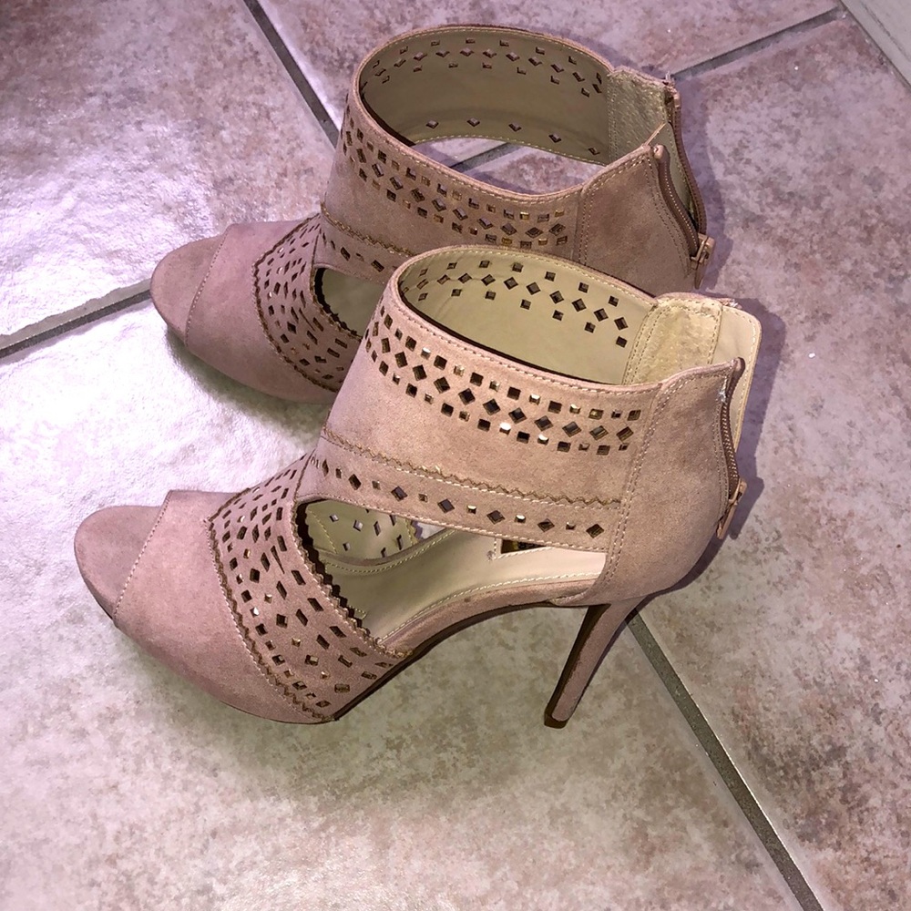 Jennifer Lopez Heels